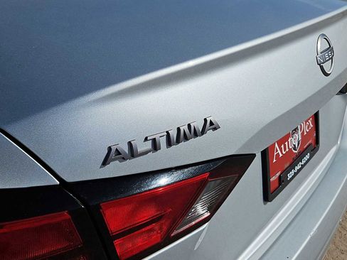 Used 2023 Nissan Altima 2.5 S image 11
