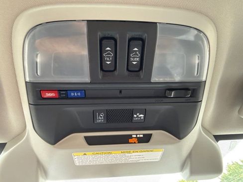 Used 2019 Subaru Crosstrek 2.0i Limited w/ Moonroof Package w/Navigation image 31