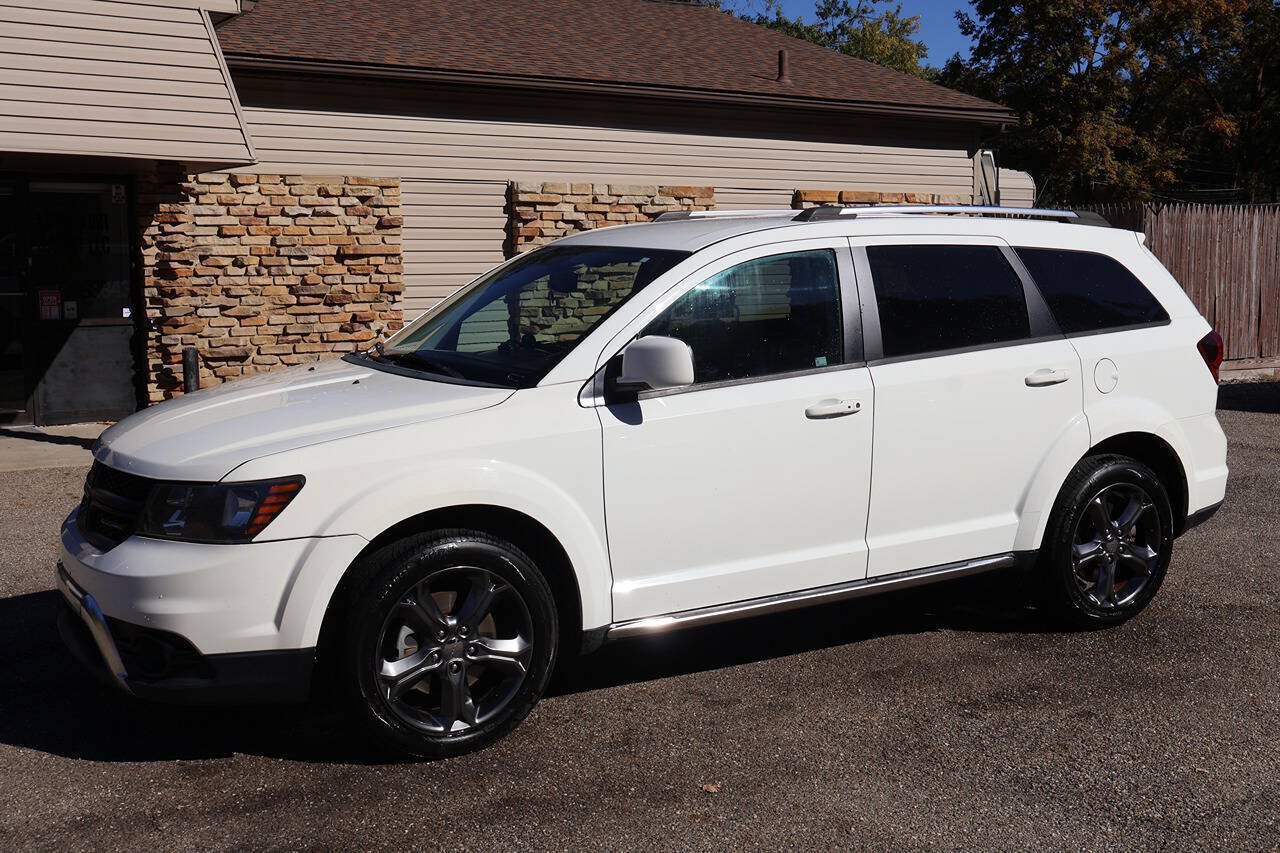 Used 2016 Dodge Journey Crossroad w/ Rear Seat Video Group I FWD image 4