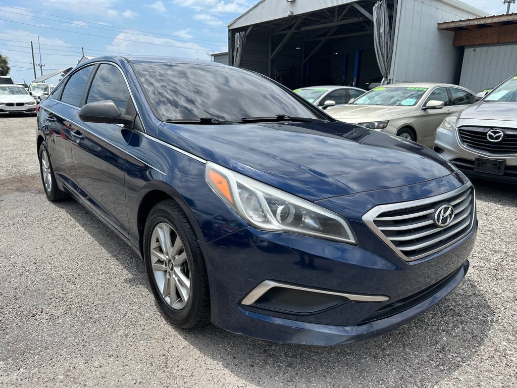 Used 2017 Hyundai Sonata SE FWD image 3