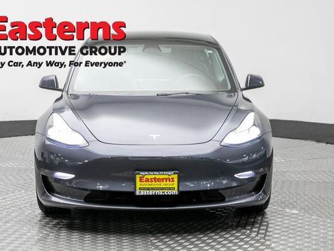 Used 2022 Tesla Model 3 Long Range AWD/4WD image 2