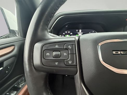 Used 2023 GMC Yukon Denali Ultimate image 31