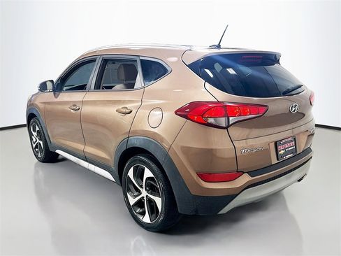 Used 2017 Hyundai Tucson Sport image 6