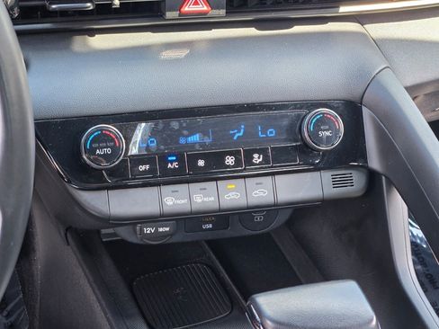 Used 2025 Hyundai Elantra Sport w/ Cargo Package FWD image 25