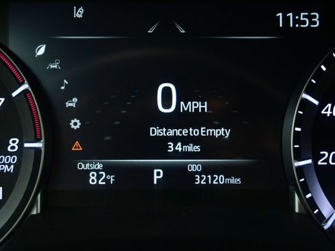 Used 2024 Toyota Highlander LE AWD/4WD image 26