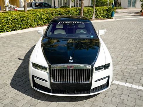 Used 2022 Rolls-Royce Ghost image 5