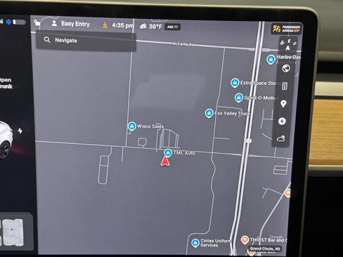 Used 2020 Tesla Model 3 Standard Range Plus image 33