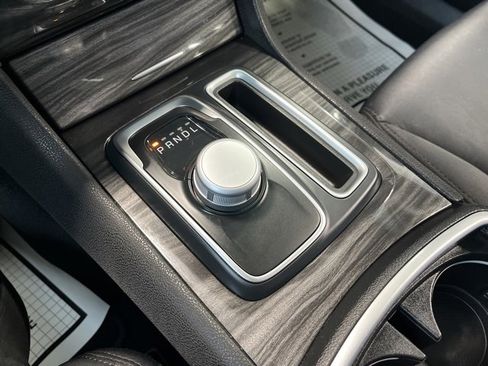Used 2022 Chrysler 300 Touring image 19