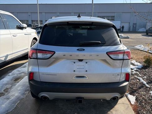 Used 2020 Ford Escape Titanium image 6
