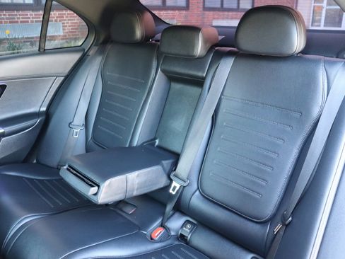 Used 2023 Mercedes-Benz C 300 Sedan image 16