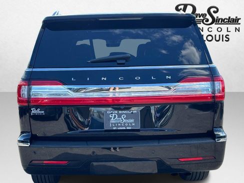 Certified 2021 Lincoln Navigator L Reserve AWD/4WD image 4
