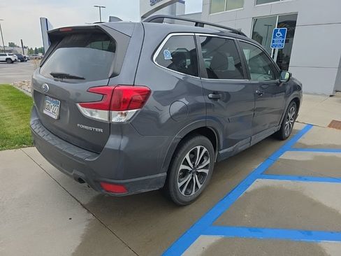 Used 2021 Subaru Forester Limited w/ Popular Package #3 AWD/4WD image 5