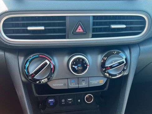 Used 2021 Hyundai Kona SEL Plus FWD image 15