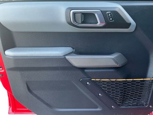 Used 2023 Ford Bronco Badlands w/ Sasquatch Package image 23