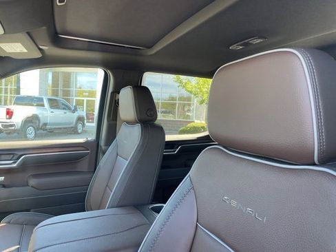 New 2026 GMC Sierra 1500 Denali w/ Technology Package image 14