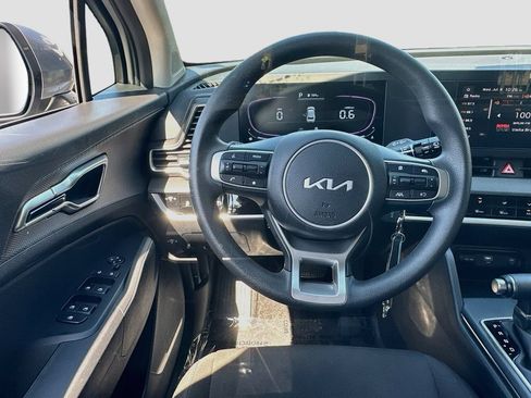 Used 2025 Kia Sportage LX FWD image 20