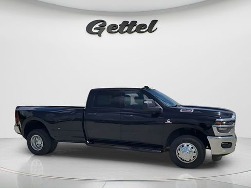 New 2025 RAM 3500 Tradesman image 9