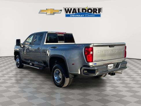 Used 2024 Chevrolet Silverado 3500 LT w/ Convenience Package image 4