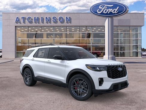 New 2026 Ford Explorer ST-Line w/ ST-Line Street Pack AWD/4WD image 7