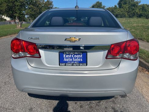 Used 2015 Chevrolet Cruze LS image 5