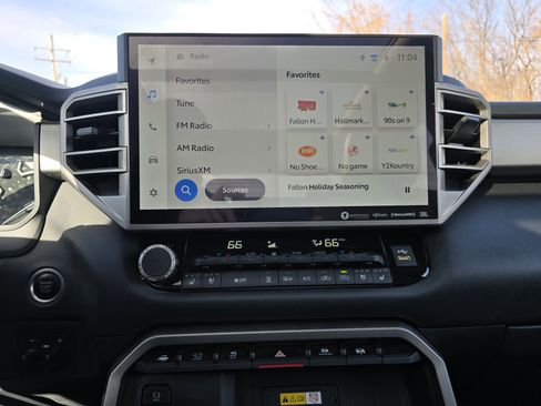 Used 2022 Toyota Tundra Limited image 16