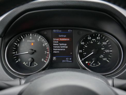 Used 2020 Nissan Rogue SV image 30