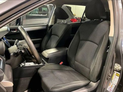 Used 2019 Subaru Outback 2.5i Premium AWD/4WD image 25
