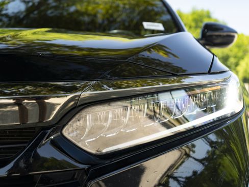 Certified 2022 Honda Accord Sport image 11