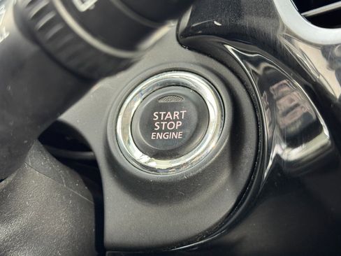 Used 2017 Mitsubishi Outlander SE image 20