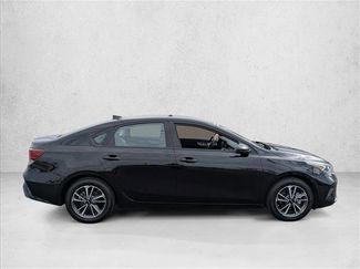 Used 2023 Kia Forte LXS video 4