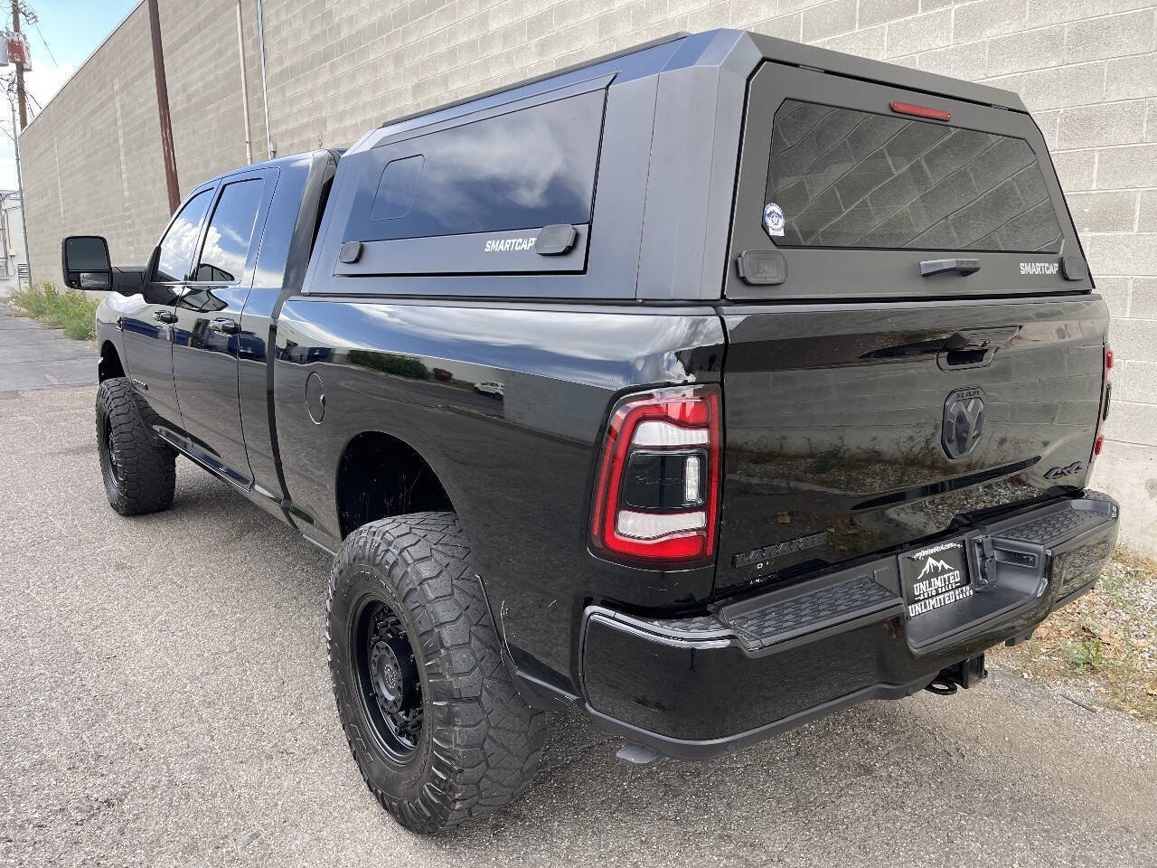 Used 2024 RAM 3500 Laramie w/ Night Edition AWD/4WD image 6