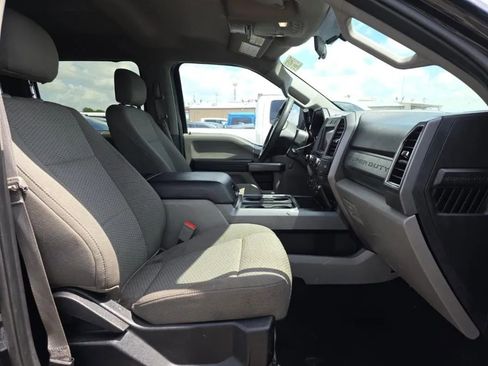 Used 2019 Ford F350 XLT w/ XLT Premium Package AWD/4WD image 8