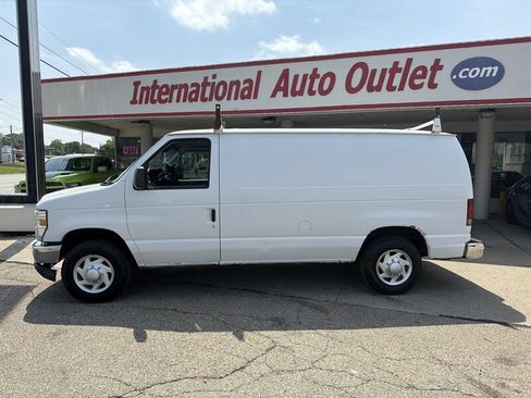 Used 2012 Ford E-150 and Econoline 150 w/ Commercial Cargo Van Pkg RWD image 1
