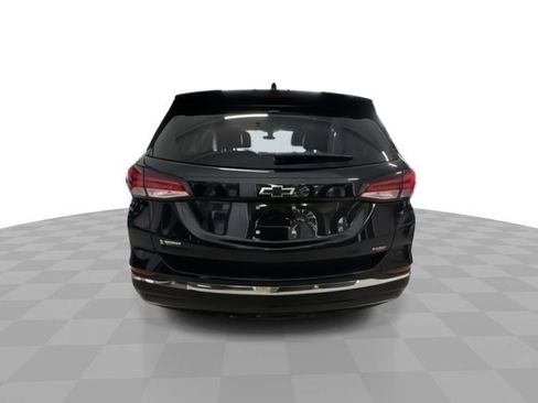 Used 2022 Chevrolet Equinox RS w/ Infotainment Package image 7