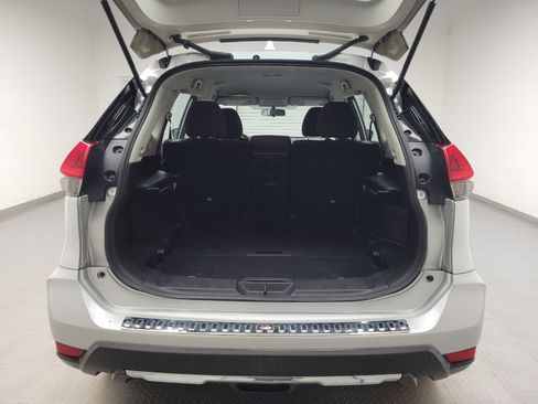 Used 2018 Nissan Rogue S AWD/4WD image 29
