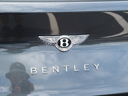 Used 2023 Bentley Bentayga Speed AWD/4WD image 15