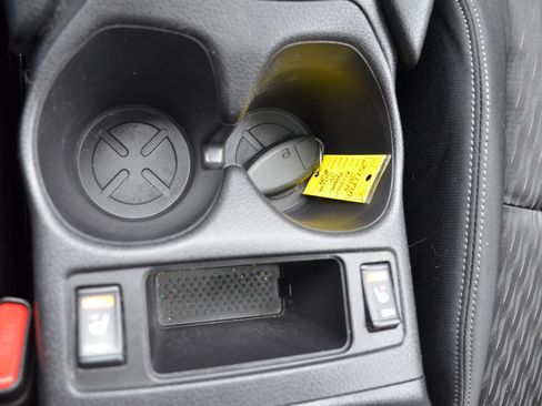 Used 2019 Nissan Rogue SV w/ Sun & Sound Touring Package image 13