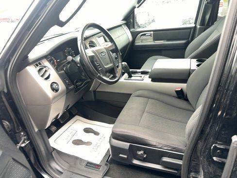 Used 2017 Ford Expedition EL XLT AWD/4WD image 14