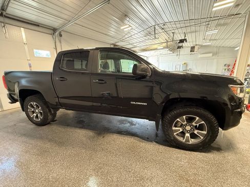 Used 2020 Chevrolet Colorado Z71 AWD/4WD image 5