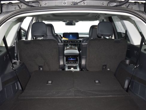 New 2026 Lincoln Aviator Reserve AWD/4WD image 13