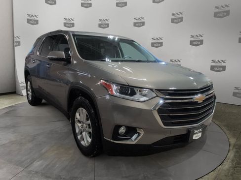 Used 2019 Chevrolet Traverse LT image 1