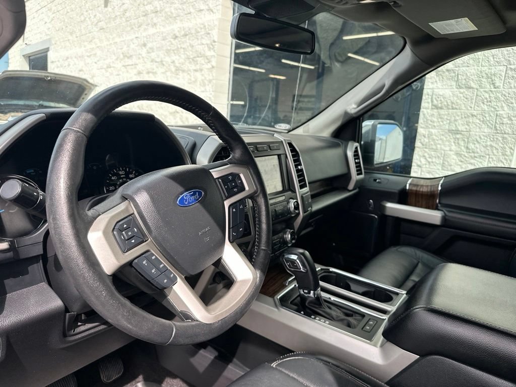 Used 2019 Ford F150 Lariat w/ Equipment Group 502A Luxury AWD/4WD image 14