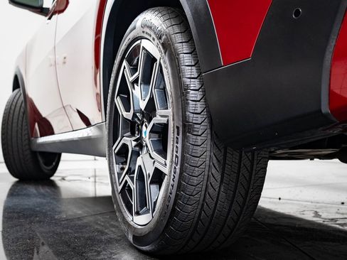 Certified 2025 BMW X2 xDrive28i image 39