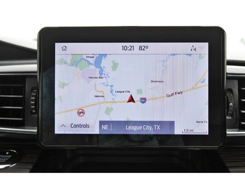 Used 2021 Ford Explorer Limited w/ Equipment Group 301A AWD/4WD image 21