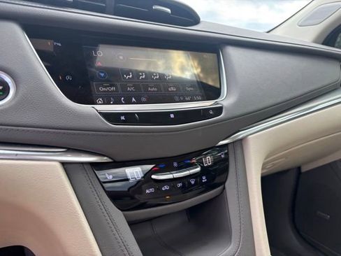 Used 2021 Cadillac XT5 Premium Luxury FWD image 20
