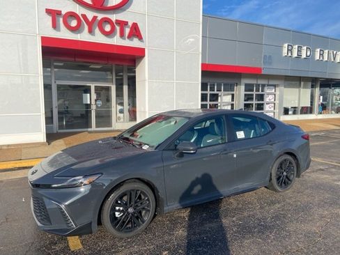 New 2026 Toyota Camry SE w/ Convenience Package image 1