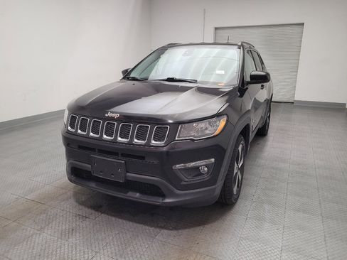 Used 2017 Jeep Compass Latitude w/ Popular Equipment Group FWD image 15