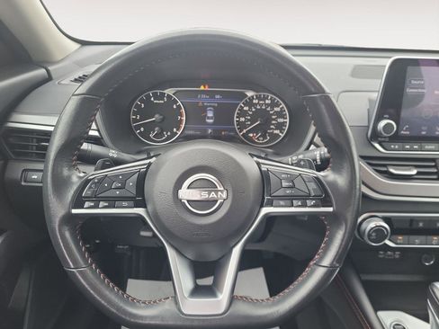 Used 2024 Nissan Altima 2.5 SR image 16