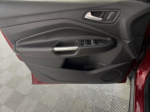 Used 2014 Ford Escape SE w/ Equipment Group 201A image 10