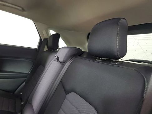 Used 2022 Ford Edge SE w/ Black Appearance Package AWD/4WD image 9